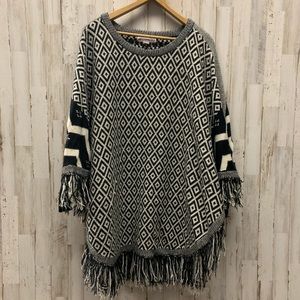 Artisan NY 3x Sleeved Patterned Poncho